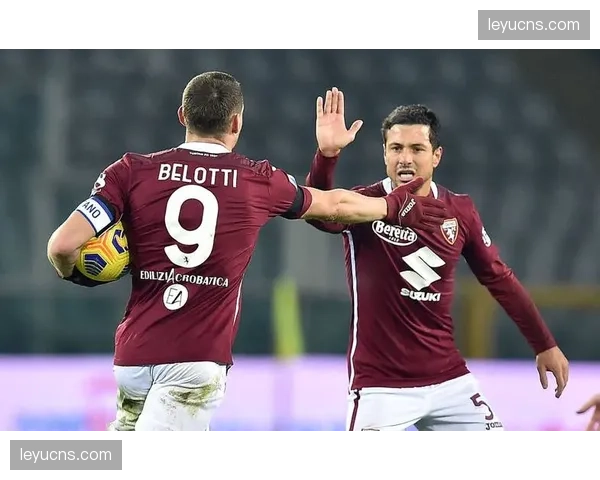 都灵2-1击败维罗纳，主场艰难取胜