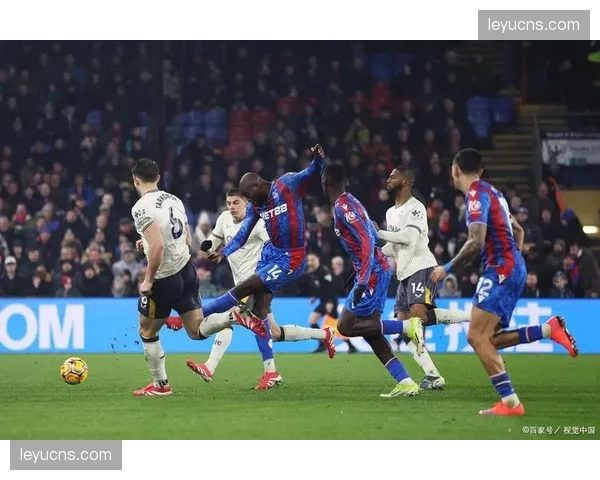 里尔1-0击败巴黎FC，积分逼近法甲第三欧战席位争夺白热化